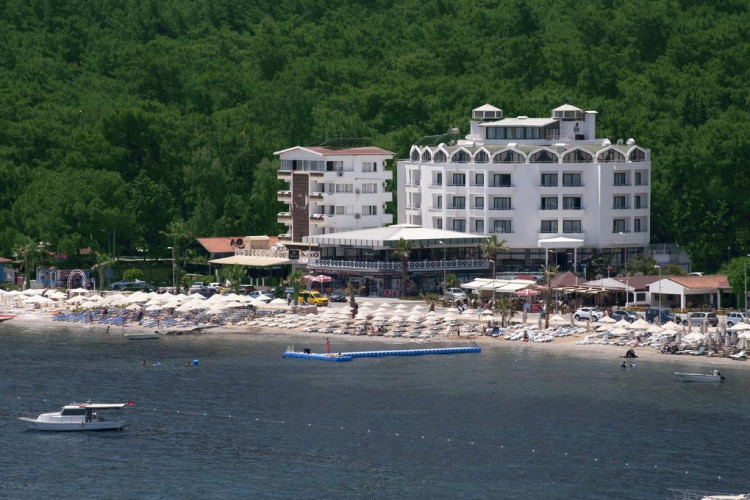 class-beach-hotel-2b0477d11ea87f22.jpeg