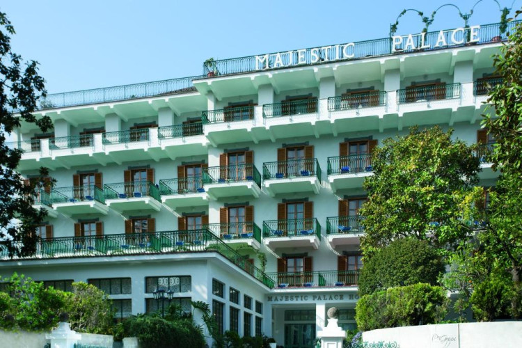 hotel-majestic-palace-03774075de788511.jpeg
